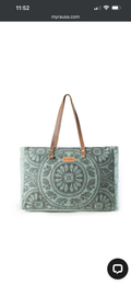 MYRA WILDTUSK WEEKENDER BAG FOR WOMEN IN GREEN WITH VINTAGE PRINT DETAIL
